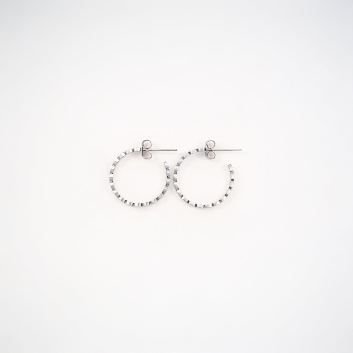 Twist Glam Hoops